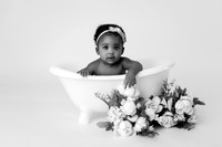 BEYLA_7MOS-19bw