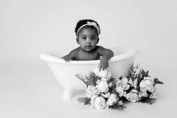 BEYLA_7MOS-19bw