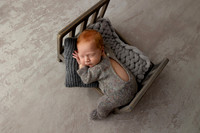 HOLDEN_13DAYS-11