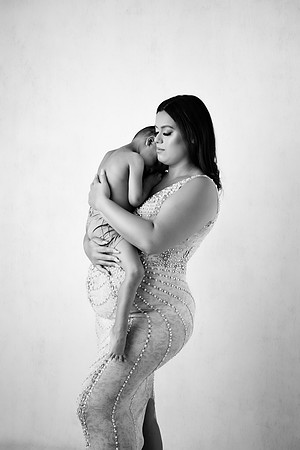 DELLA_MATERNITY-49bw