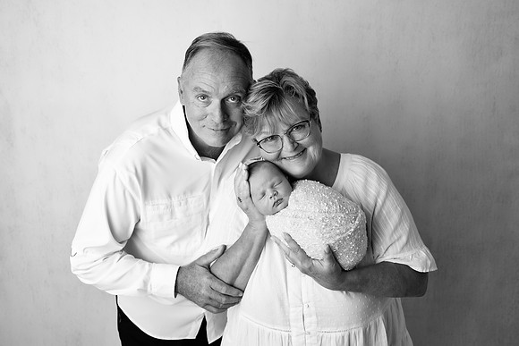 EZRA_13DAYS-81bw