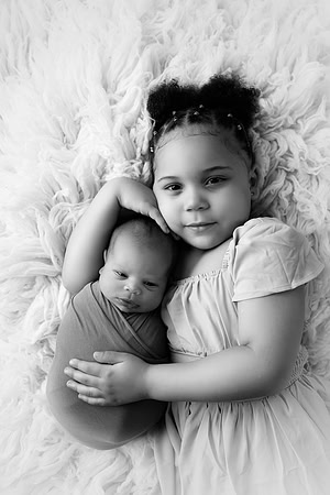EMMANUEL_12DAYS-50bw