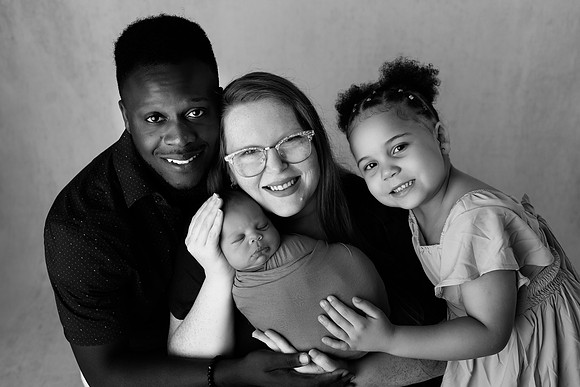 EMMANUEL_12DAYS-61bw