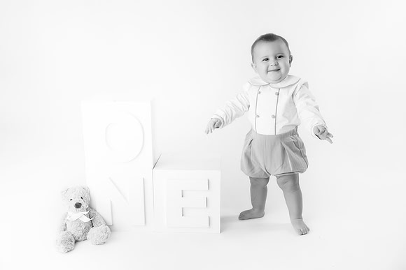 JAXON_1YEAR-32bw