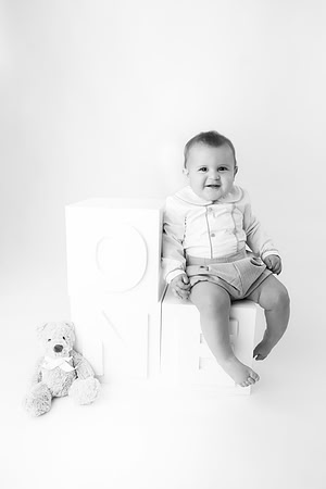 JAXON_1YEAR-36bw