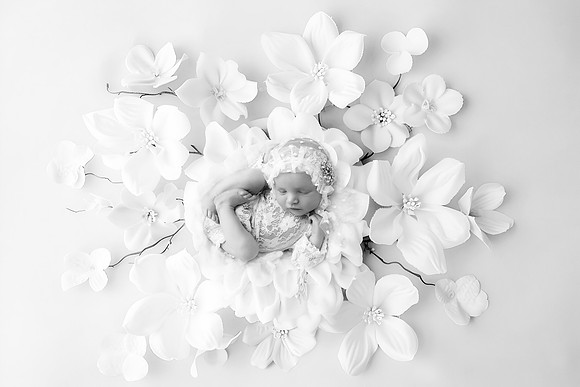 ELIZABETH_8DAYS-14