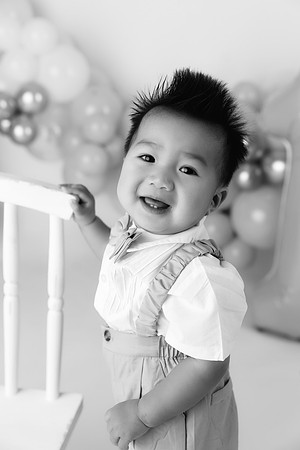 LEO-1YEAR-11bw