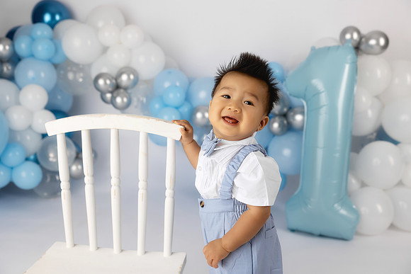 LEO-1YEAR-12