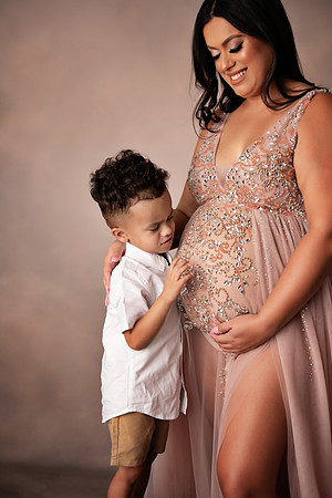 DELLA_MATERNITY-23