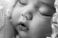 AVA_10DAYS-11bw
