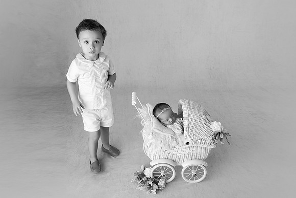 AVA_10DAYS-21bw