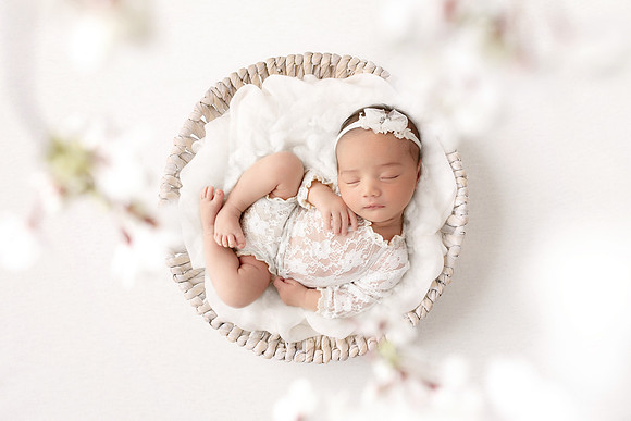 AVA_10DAYS-24