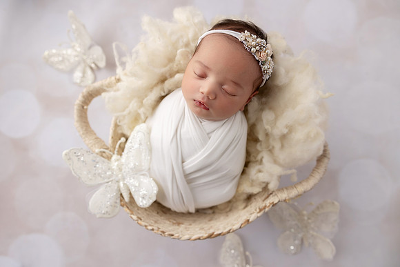 AVA_10DAYS-27