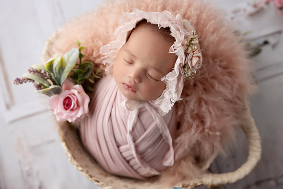 AVA_10DAYS-42