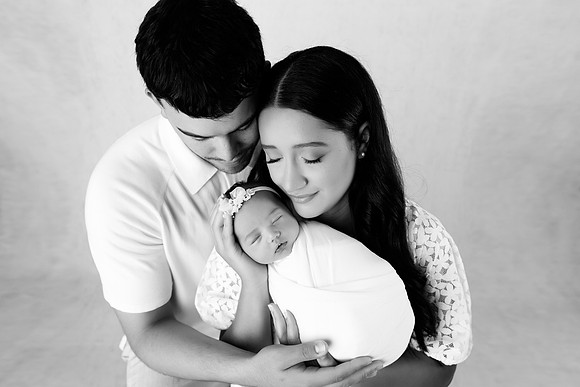 AVA_10DAYS-66bw