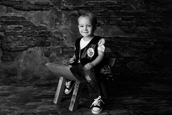 STETSON_2YEARS-3bw