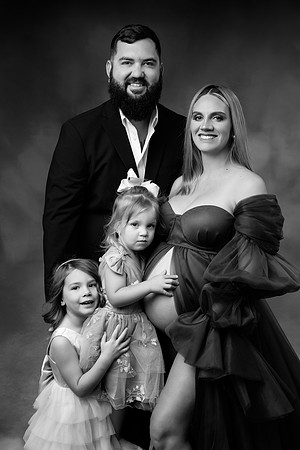 TORI_MATERNITY-2bw
