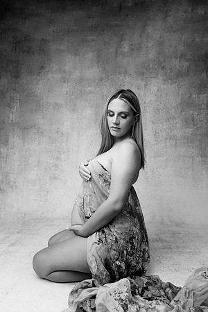 TORI_MATERNITY-26bw
