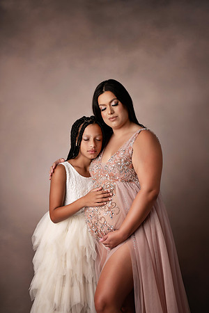 DELLA_MATERNITY-13