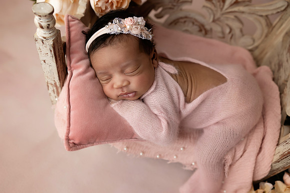 AMARA_12DAYS-21