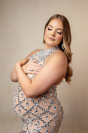 TAYLOR_MATERNITY-47