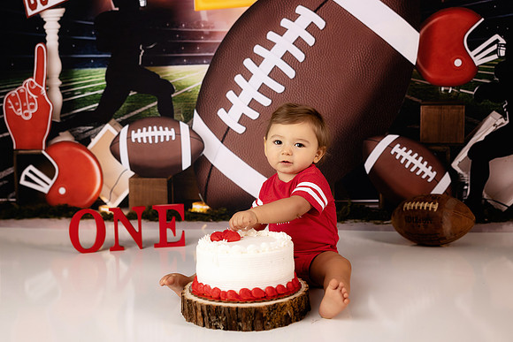 LEO_1YEAR-8