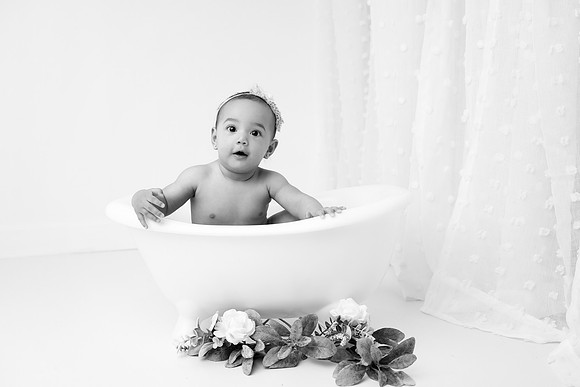 AVA_6mos-1bw
