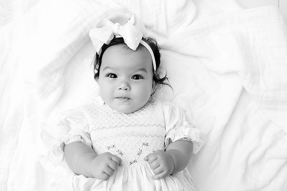 AVA_6mos-18bw
