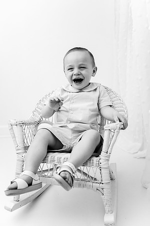 BENNETT_19MOS-12bw