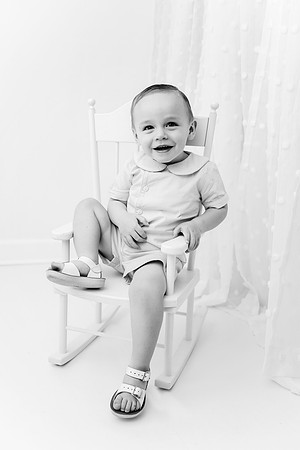 BENNETT_19MOS-1bw