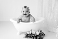 CAROLINE_10 MOS-7bw