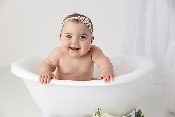 CAROLINE_10 MOS-8
