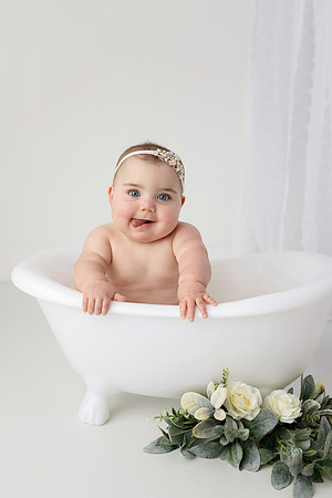 CAROLINE_10 MOS-12