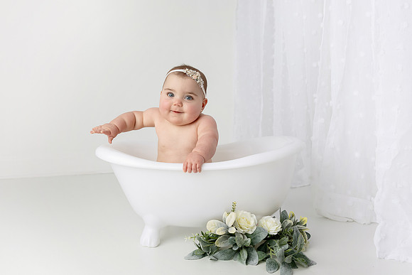 CAROLINE_10 MOS-13