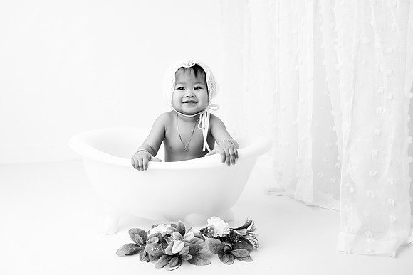 NOA_15MONTHS-11bw