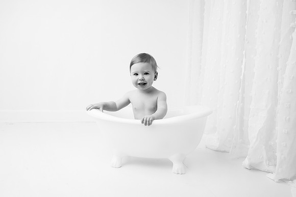 NOAH_1YEAR-6bw
