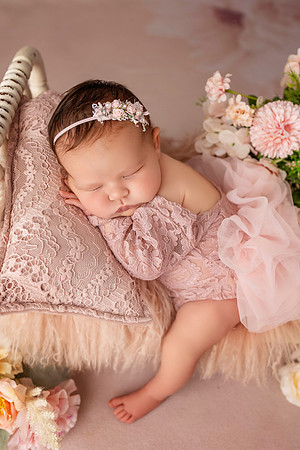 ELLIE_12DAYS-15