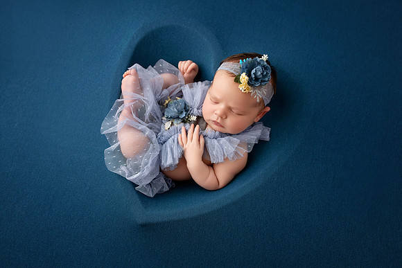 ELLIE_12DAYS-23