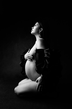 BLAINE_MATERNITY-27bw