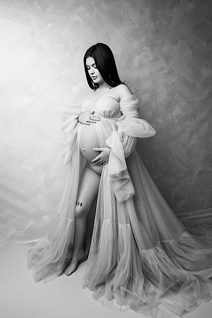 BLAINE_MATERNITY-50bw