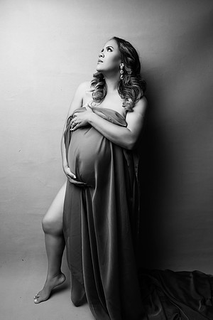 COURTNEY_MATERNITY-25_(2)bw