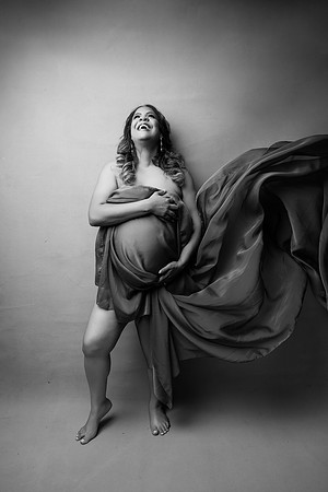 COURTNEY_MATERNITY-30_(2)bw
