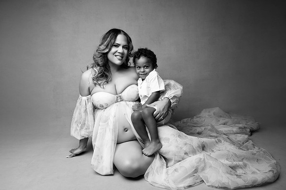 COURTNEY_MATERNITY-35_(2)bw