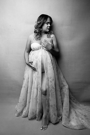 COURTNEY_MATERNITY-46_(2)bw