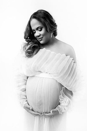 COURTNEY_MATERNITY-77_(2)bw