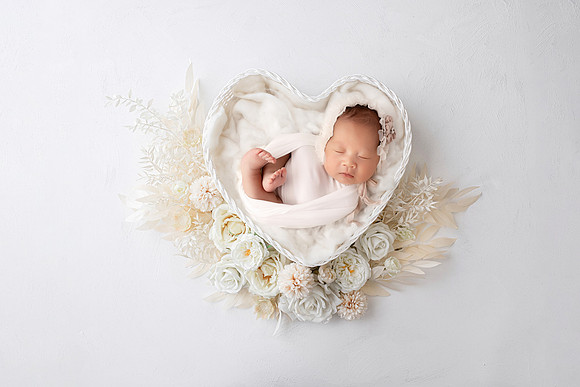 EMMA_33DAYS-23