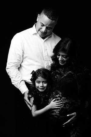 REBEKAH_MATERNITY-11bw