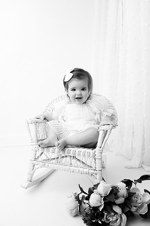 HANNAH_1YEAR-8bw