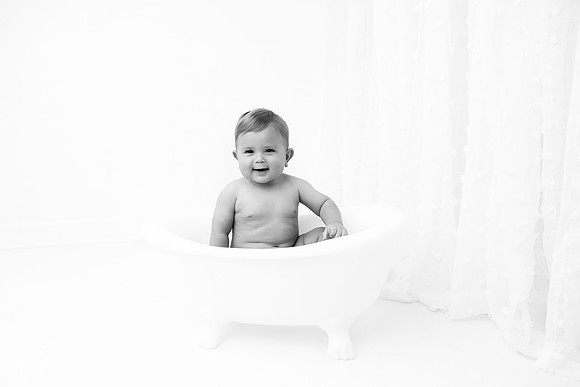 GIO_1YEAR-1bw