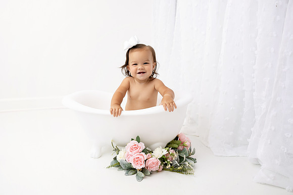 AVA_1YEAR-1